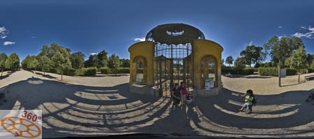 Celozaslonska prostorska slika - FULL SCREEN VR Panorama