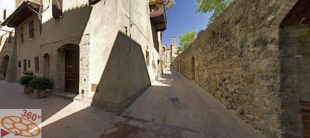 Celozaslonska prostorska slika - FULL SCREEN VR panorama