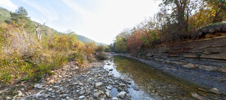 Celozaslonska prostorska slika - FULL SCREEN VR panorama