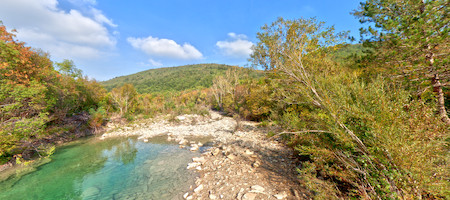 Celozaslonska prostorska slika - FULL SCREEN VR panorama