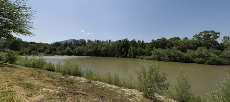 Celozaslonska prostorska slika - FULL SCREEN VR panorama