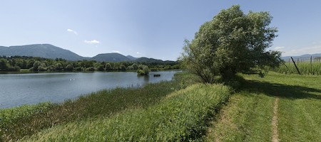Celozaslonska prostorska slika - FULL SCREEN VR panorama