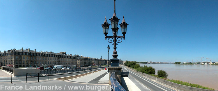 Bordeaux - the city and the river