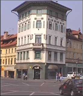 Mali nebotičnik