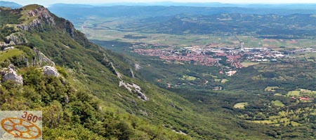 Celozaslonska prostorska slika - FULL SCREEN 360° Surround Photography
